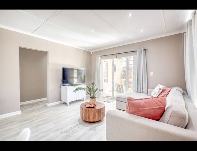 3 BEDROOM TOWNHOUSE FOR SALE IN BEACON BAY